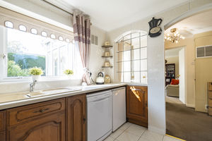 Kitchen- click for photo gallery